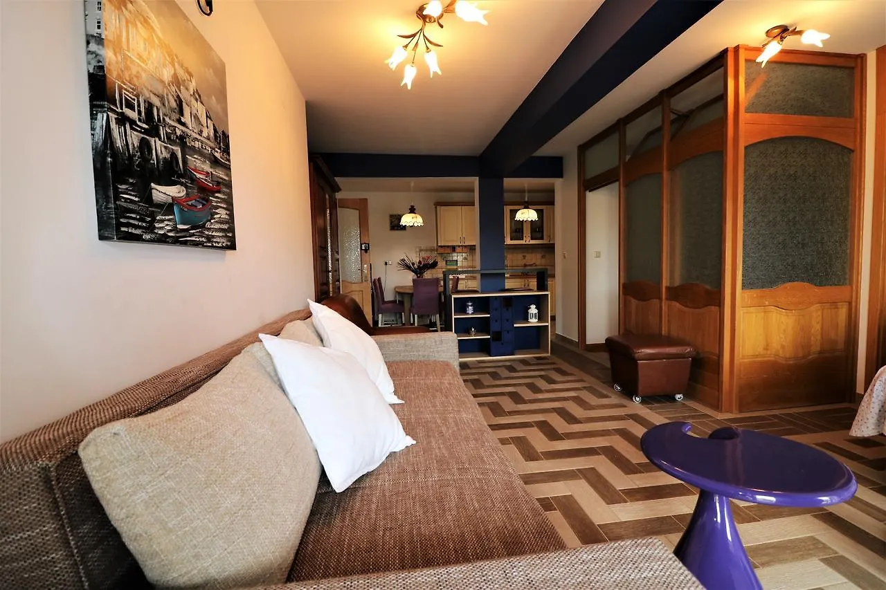 Malinska Center Apartment 0*,  Chorvatsko