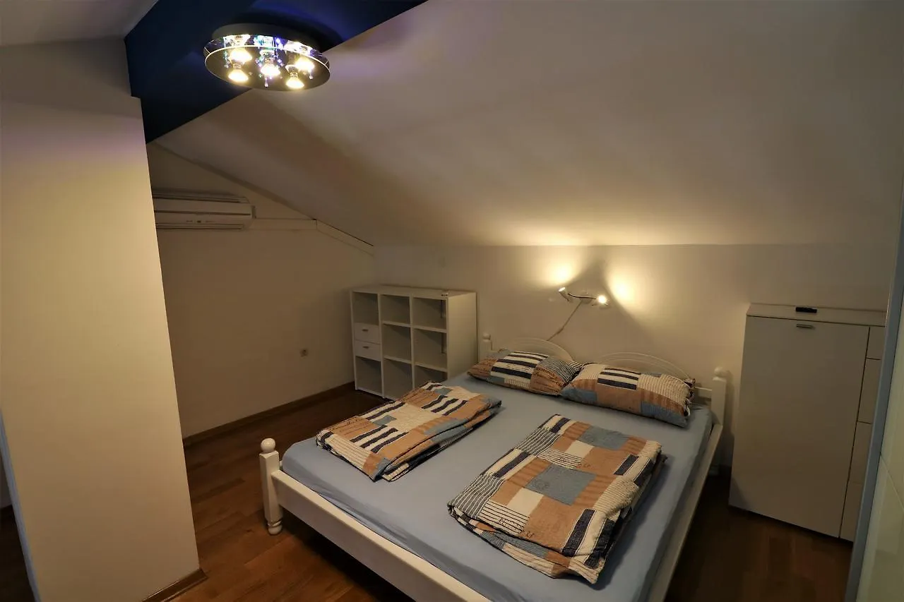 Malinska Center Apartment
